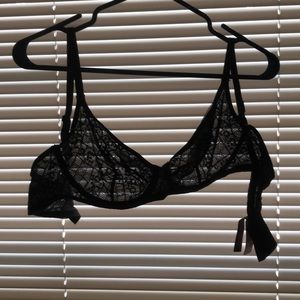 NWT Victoria’s Secret lace bra